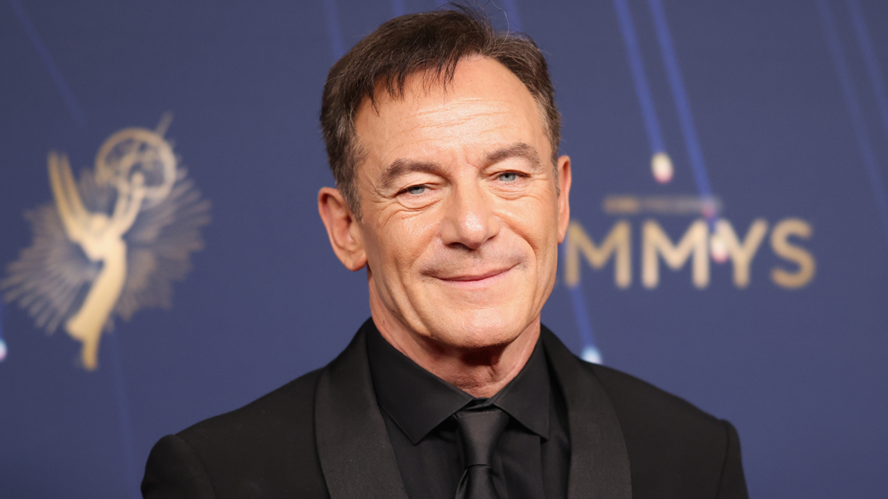 Jason Isaacs Resmi Gabung Serial Tomb Raider Amazon, Produksi Dimulai Januari!